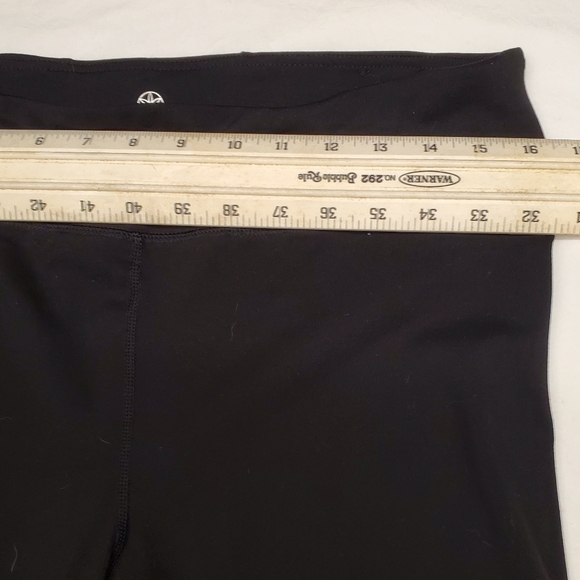 Gaiam Black Bootcut Yoga Pants Women’s Activewear Leggings Stretch Athletic - Picture 3 of 5